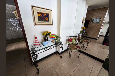 Apartamento à venda com 100m², 2 quartos e 1 vaga Apartamento à venda com 100m², 2 quartos e 1 vagaHall de entrada