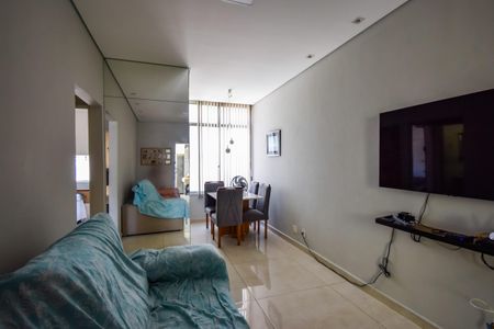 Apartamento à venda com 100m², 2 quartos e 1 vaga Apartamento à venda com 100m², 2 quartos e 1 vagaSala