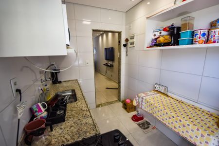 Apartamento à venda com 100m², 2 quartos e 1 vaga Apartamento à venda com 100m², 2 quartos e 1 vagaCozinha