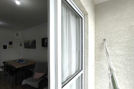 Apartamento para alugar com 66m², 2 quartos e 1 vaga Apartamento para alugar com 66m², 2 quartos e 1 vagaVaranda