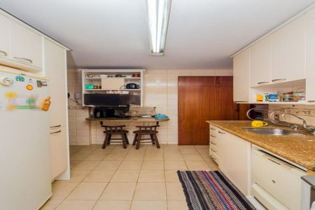 Apartamento à venda com 289m², 3 quartos e 2 vagas Apartamento à venda com 289m², 3 quartos e 2 vagasCozinha