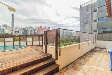 Apartamento à venda com 289m², 3 quartos e 2 vagas Apartamento à venda com 289m², 3 quartos e 2 vagasDeck