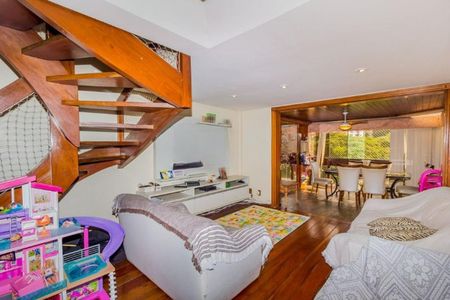 Apartamento à venda com 289m², 3 quartos e 2 vagas Apartamento à venda com 289m², 3 quartos e 2 vagasAcesso