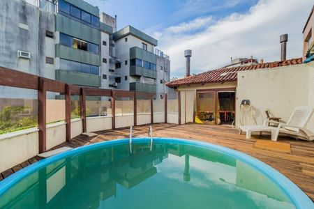 Apartamento à venda com 289m², 3 quartos e 2 vagas Apartamento à venda com 289m², 3 quartos e 2 vagasPiscina