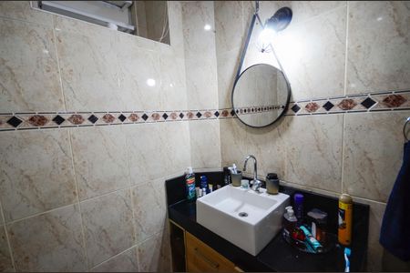 Casa à venda com 320m², 6 quartos e 1 vaga Casa à venda com 320m², 6 quartos e 1 vagaBanheiro 1