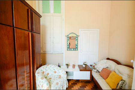 Casa à venda com 320m², 6 quartos e 1 vaga Casa à venda com 320m², 6 quartos e 1 vagaQuarto 1