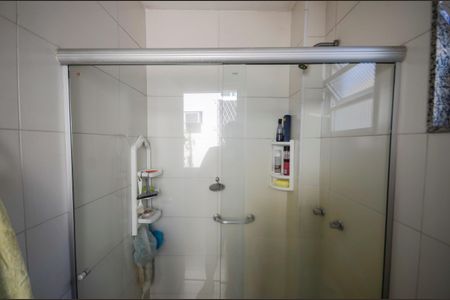 Casa à venda com 320m², 6 quartos e 1 vaga Casa à venda com 320m², 6 quartos e 1 vagaBanheiro de serviço