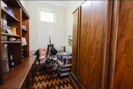 Casa à venda com 320m², 6 quartos e 1 vaga Casa à venda com 320m², 6 quartos e 1 vagaQuarto 2