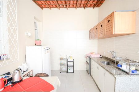 Casa à venda com 320m², 6 quartos e 1 vaga Casa à venda com 320m², 6 quartos e 1 vagaÁrea de Serviço 1