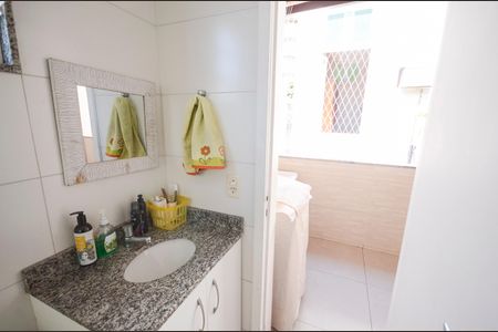 Casa à venda com 320m², 6 quartos e 1 vaga Casa à venda com 320m², 6 quartos e 1 vagaBanheiro de serviço