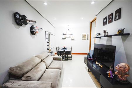 Casa à venda com 320m², 6 quartos e 1 vaga Casa à venda com 320m², 6 quartos e 1 vagaSala 2