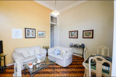 Casa à venda com 320m², 6 quartos e 1 vaga Casa à venda com 320m², 6 quartos e 1 vagaSala 1