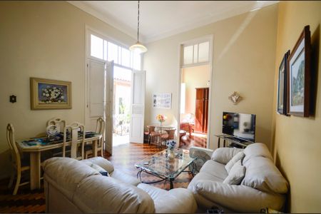 Casa à venda com 320m², 6 quartos e 1 vaga Casa à venda com 320m², 6 quartos e 1 vagaSala 1