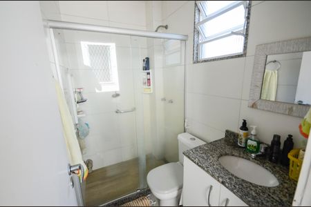 Casa à venda com 320m², 6 quartos e 1 vaga Casa à venda com 320m², 6 quartos e 1 vagaBanheiro de serviço