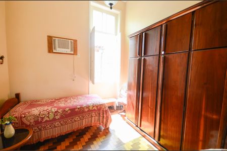 Casa à venda com 320m², 6 quartos e 1 vaga Casa à venda com 320m², 6 quartos e 1 vagaQuarto 1