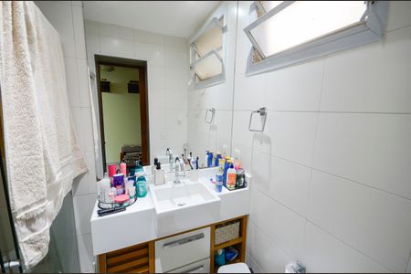Casa à venda com 320m², 6 quartos e 1 vaga Casa à venda com 320m², 6 quartos e 1 vagaBanheiro da Suíte