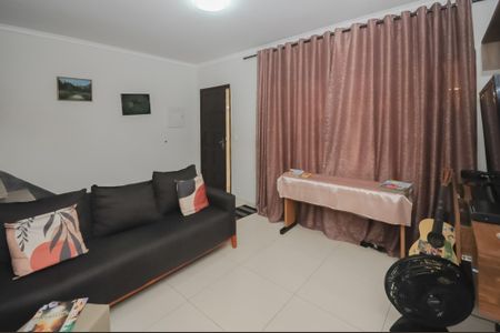 Casa à venda com 108m², 2 quartos e 1 vaga Casa à venda com 108m², 2 quartos e 1 vagaSala