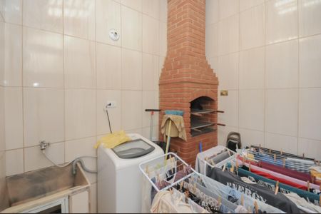 Casa à venda com 108m², 2 quartos e 1 vaga Casa à venda com 108m², 2 quartos e 1 vagaÁrea de Serviço