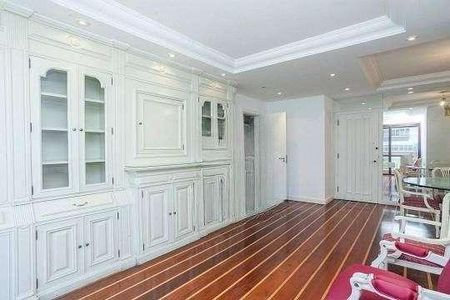 Apartamento à venda com 149m², 3 quartos e 2 vagas