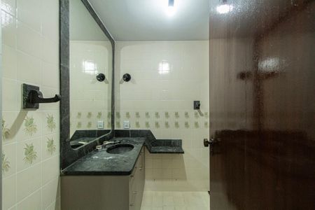 Apartamento para alugar com 200m², 3 quartos e 2 vagas Apartamento para alugar com 200m², 3 quartos e 2 vagasBanheiro