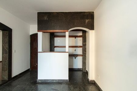 Apartamento para alugar com 200m², 3 quartos e 2 vagas Apartamento para alugar com 200m², 3 quartos e 2 vagasSala