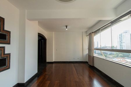 Apartamento para alugar com 200m², 3 quartos e 2 vagas Apartamento para alugar com 200m², 3 quartos e 2 vagasSala