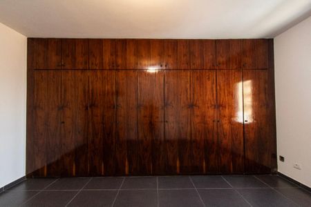 Apartamento para alugar com 200m², 3 quartos e 2 vagas Apartamento para alugar com 200m², 3 quartos e 2 vagasSuíte