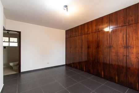 Apartamento para alugar com 200m², 3 quartos e 2 vagas Apartamento para alugar com 200m², 3 quartos e 2 vagasSuíte