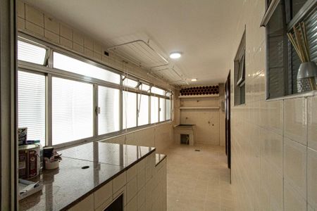 Apartamento para alugar com 200m², 3 quartos e 2 vagas Apartamento para alugar com 200m², 3 quartos e 2 vagasCozinha