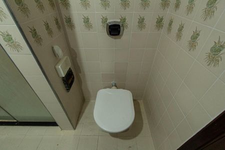 Apartamento para alugar com 200m², 3 quartos e 2 vagas Apartamento para alugar com 200m², 3 quartos e 2 vagasBanheiro