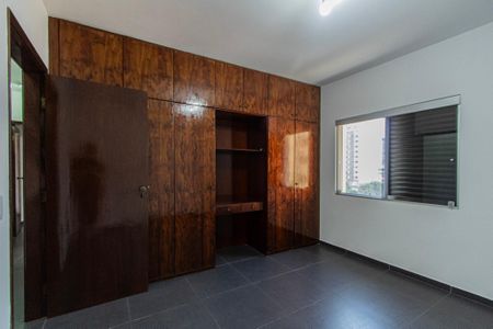 Apartamento para alugar com 200m², 3 quartos e 2 vagas Apartamento para alugar com 200m², 3 quartos e 2 vagasQuarto 1