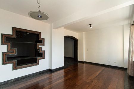 Apartamento para alugar com 200m², 3 quartos e 2 vagas Apartamento para alugar com 200m², 3 quartos e 2 vagasSala