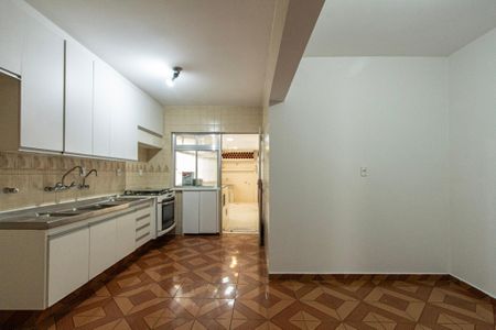 Apartamento para alugar com 200m², 3 quartos e 2 vagas Apartamento para alugar com 200m², 3 quartos e 2 vagasCozinha