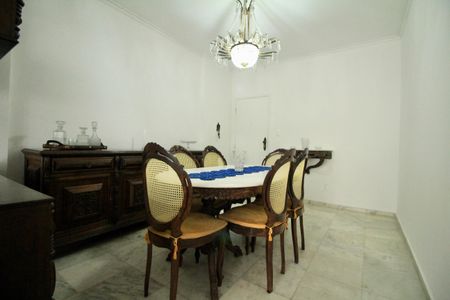 Apartamento para alugar com 160m², 4 quartos e 2 vagas Apartamento para alugar com 160m², 4 quartos e 2 vagasSala