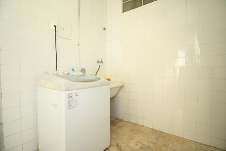 Apartamento para alugar com 160m², 4 quartos e 2 vagas Apartamento para alugar com 160m², 4 quartos e 2 vagasCozinha e Área de Serviço