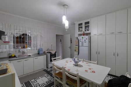 Casa à venda com 180m², 3 quartos e 4 vagas Casa à venda com 180m², 3 quartos e 4 vagasCozinha