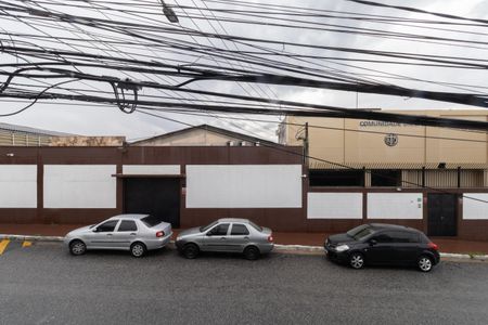 Casa à venda com 180m², 3 quartos e 4 vagas Casa à venda com 180m², 3 quartos e 4 vagasVista Varanda