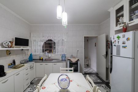 Casa à venda com 180m², 3 quartos e 4 vagas Casa à venda com 180m², 3 quartos e 4 vagasCozinha
