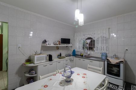 Casa à venda com 180m², 3 quartos e 4 vagas Casa à venda com 180m², 3 quartos e 4 vagasCozinha