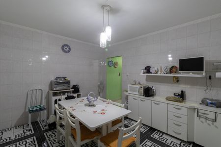Casa à venda com 180m², 3 quartos e 4 vagas Casa à venda com 180m², 3 quartos e 4 vagasCozinha