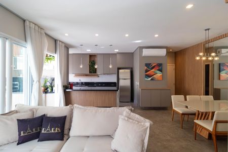 Apartamento à venda com 130m², 2 quartos e 2 vagas Apartamento à venda com 130m², 2 quartos e 2 vagasSala