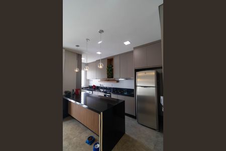 Apartamento à venda com 130m², 2 quartos e 2 vagas Apartamento à venda com 130m², 2 quartos e 2 vagasCozinha