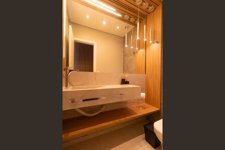 Apartamento à venda com 130m², 2 quartos e 2 vagas Apartamento à venda com 130m², 2 quartos e 2 vagasLavabo