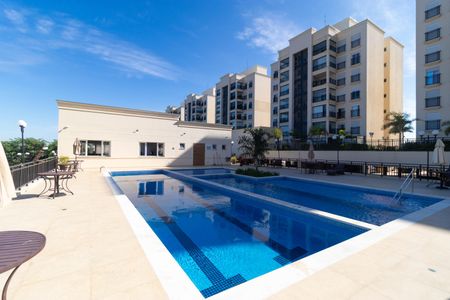 Apartamento à venda com 130m², 2 quartos e 2 vagas Apartamento à venda com 130m², 2 quartos e 2 vagasÁrea comum - Piscina
