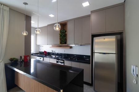 Apartamento à venda com 130m², 2 quartos e 2 vagas Apartamento à venda com 130m², 2 quartos e 2 vagasCozinha