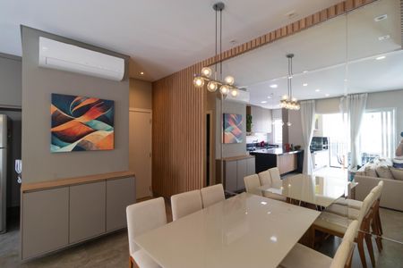 Apartamento à venda com 130m², 2 quartos e 2 vagas Apartamento à venda com 130m², 2 quartos e 2 vagasSala