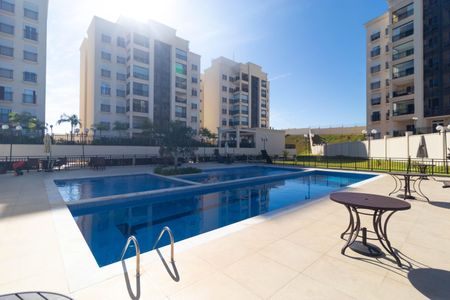 Apartamento à venda com 130m², 2 quartos e 2 vagas Apartamento à venda com 130m², 2 quartos e 2 vagasÁrea comum - Piscina