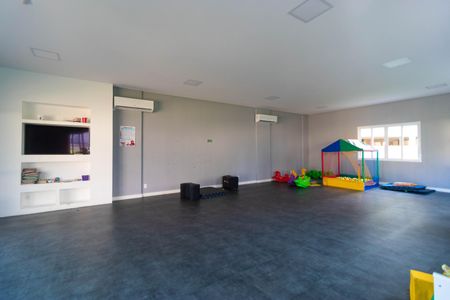 Apartamento à venda com 130m², 2 quartos e 2 vagas Apartamento à venda com 130m², 2 quartos e 2 vagasÁrea comum - Brinquedoteca