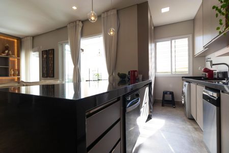 Apartamento à venda com 130m², 2 quartos e 2 vagas Apartamento à venda com 130m², 2 quartos e 2 vagasCozinha