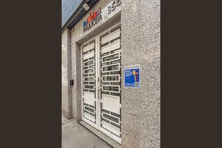 Studio para alugar com 20m², 1 quarto e sem vaga Studio para alugar com 20m², 1 quarto e sem vagaFachada + Placa